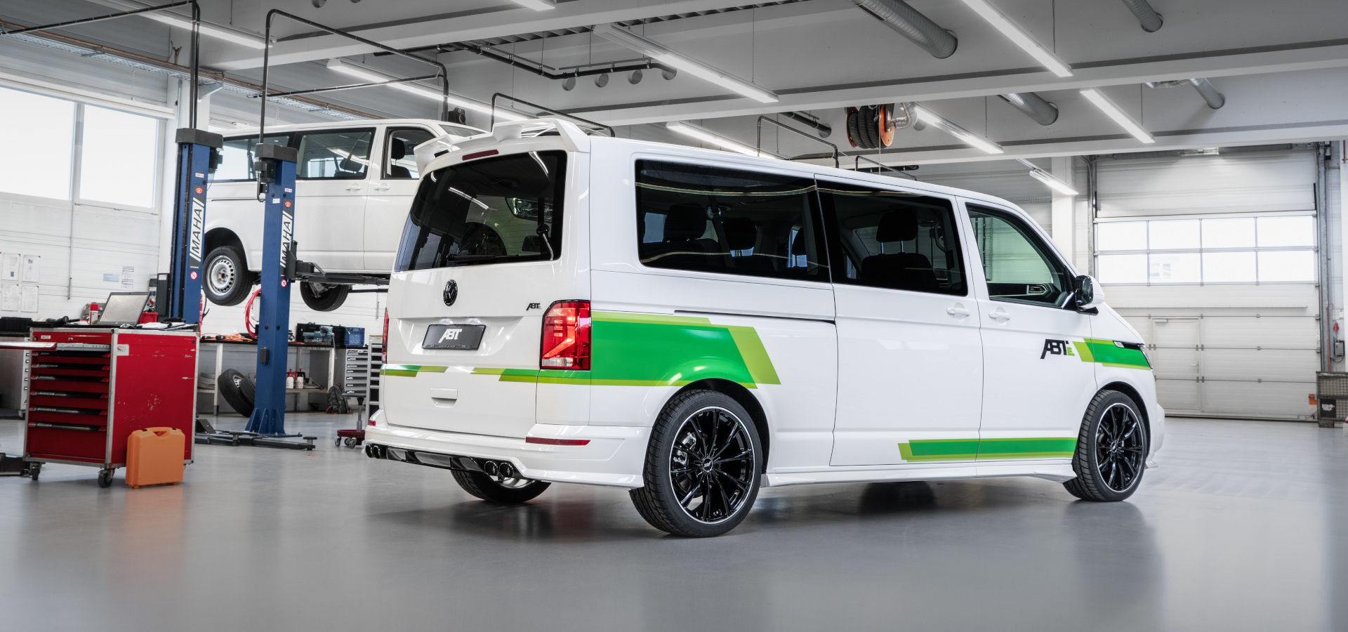 vw transporter 6.1 electric